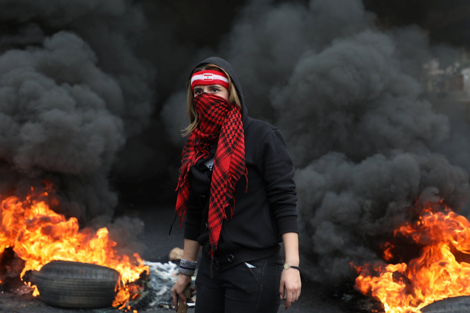 image Chaotic scenes in Lebanon, deadlock fuels seventh day of street protests