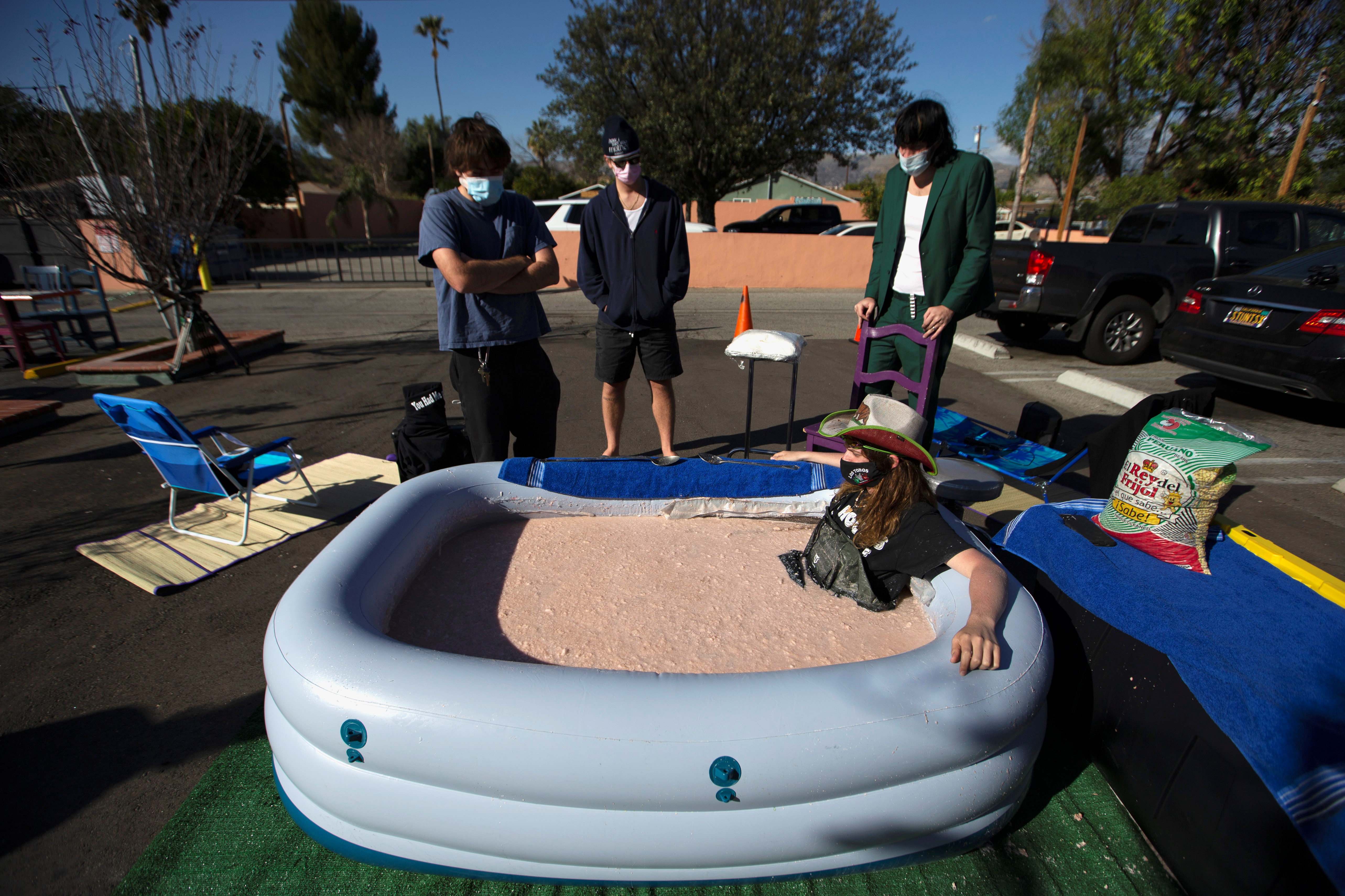 image Stuntman soaks in bean dip for 24 hours to save favorite restaurant