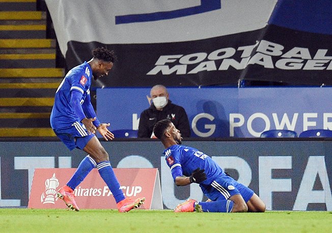 image Leicester outclass Man United to reach FA Cup semis