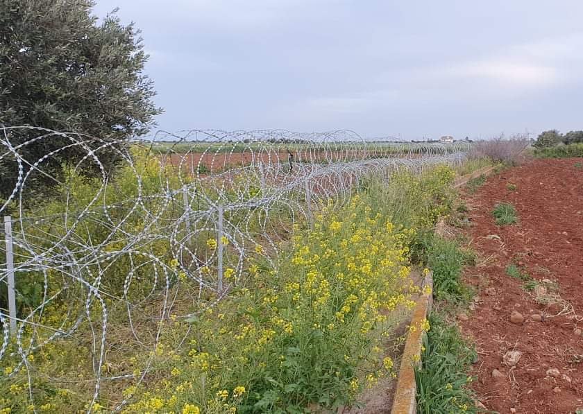 image Minister heads off Turkish Cypriot criticism of buffer zone razor wire