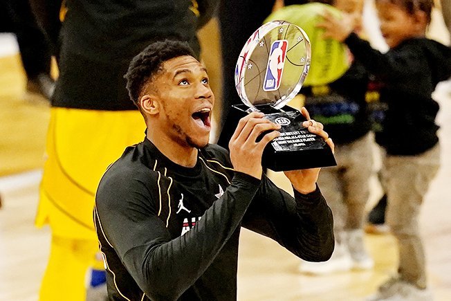 image Giannis fuels Team LeBron in NBA All-Star romp
