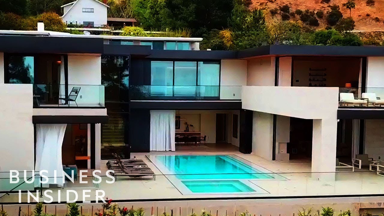 image Inside a $12,000-a-night Airbnb in Hollywood