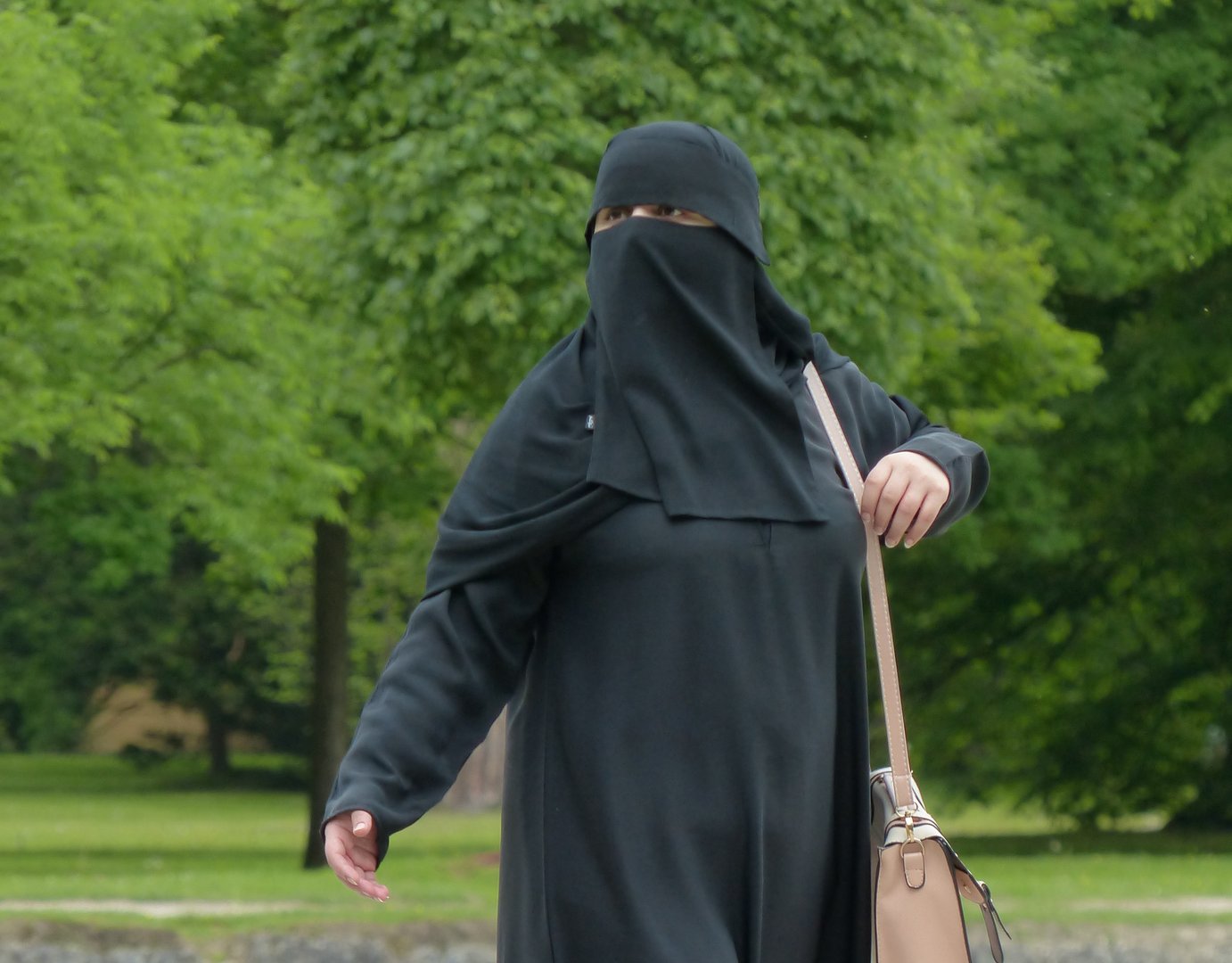 image Swiss to vote on banning face veils in referendum criticised as Islamophobic