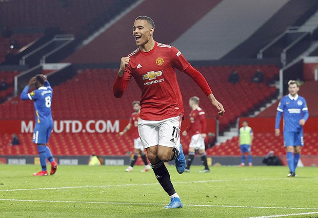 image Man United get comeback win, Newcastle snatch draw with Spurs