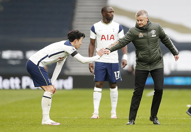 image Angry Mourinho blasts Solskjaer for Son criticism