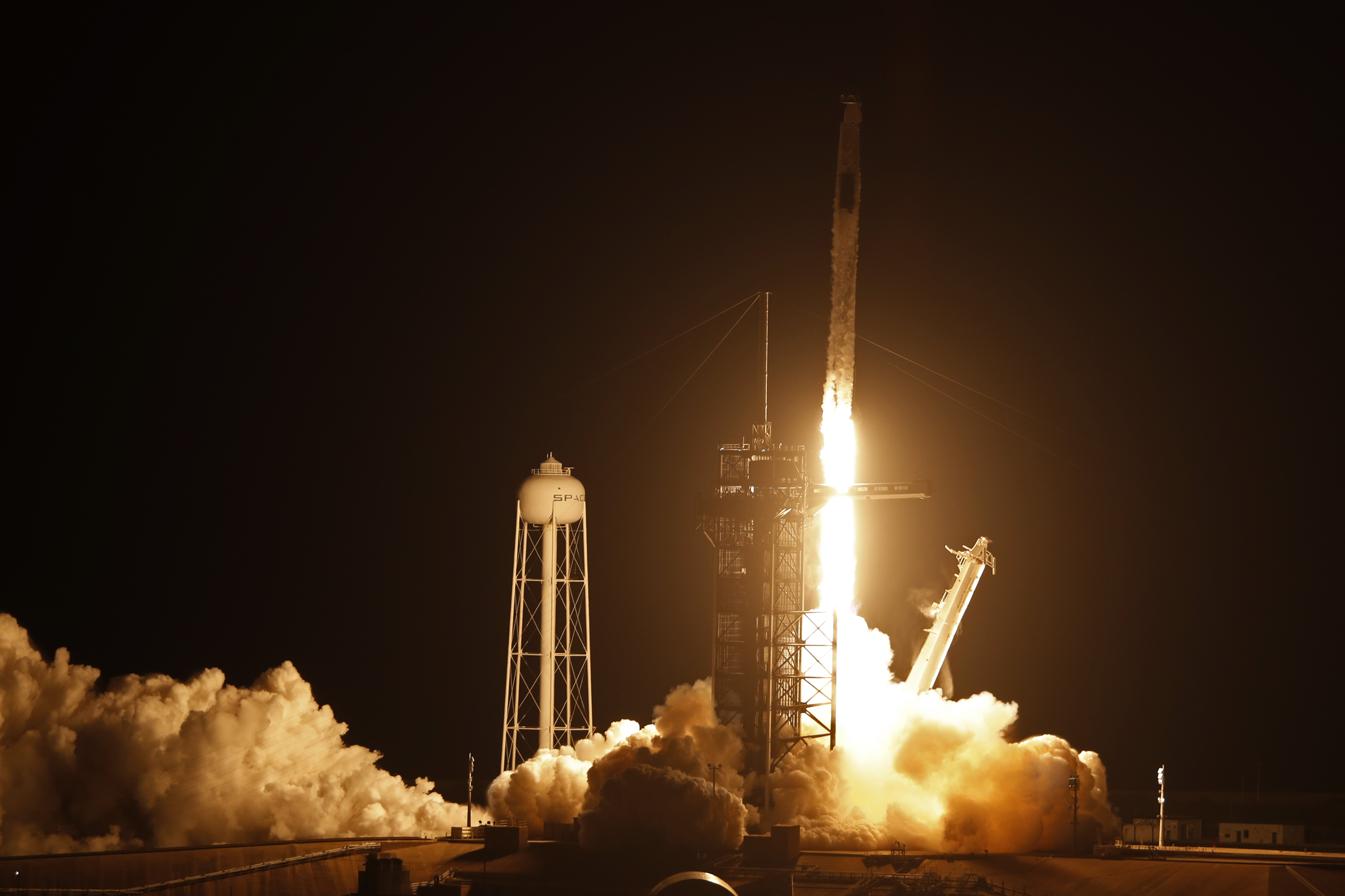 image SpaceX rocketship launches 4 astronauts on NASA mission to space station