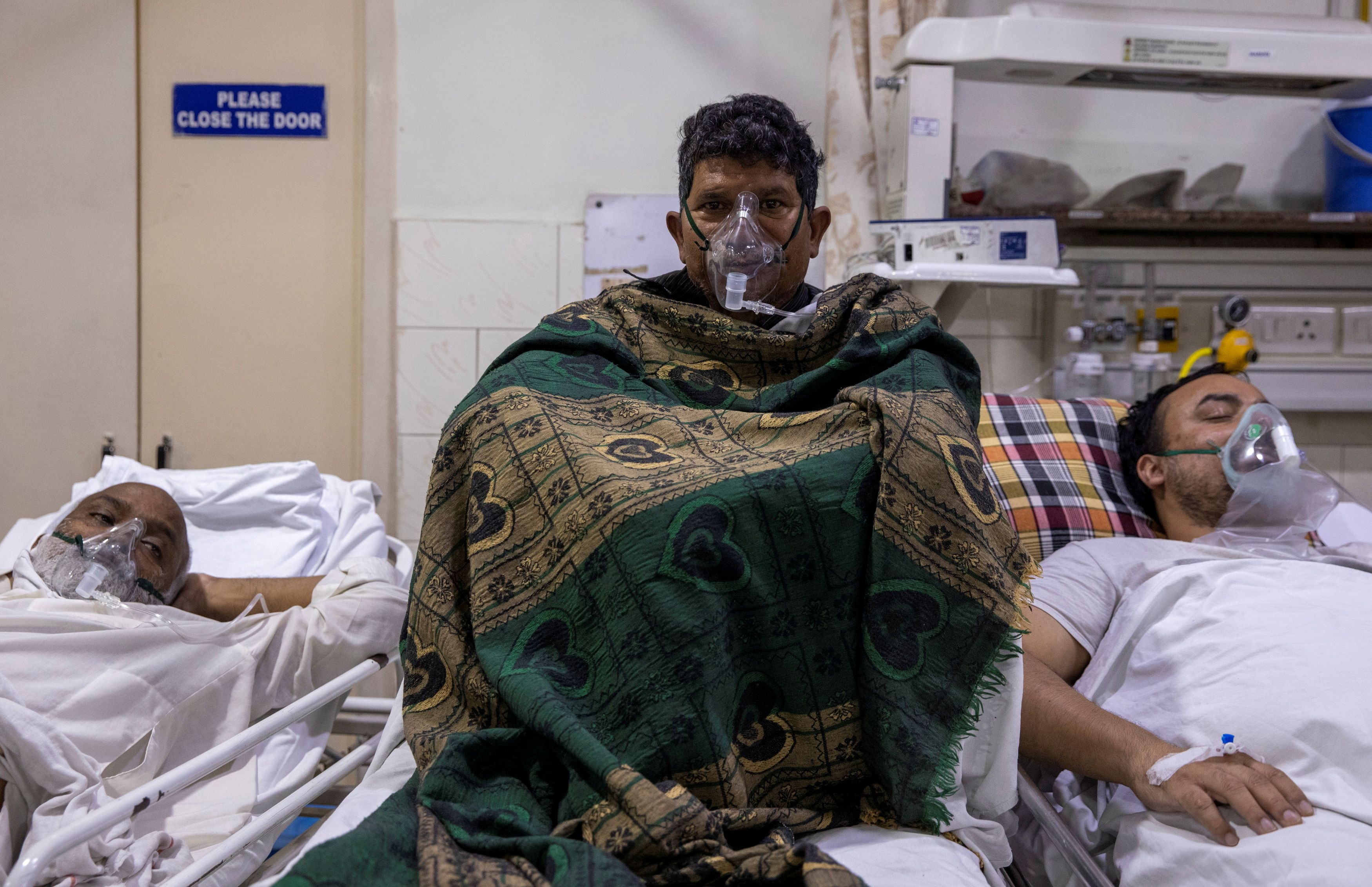 image Vaccination centres close in Mumbai as India posts another record rise in COVID-19
