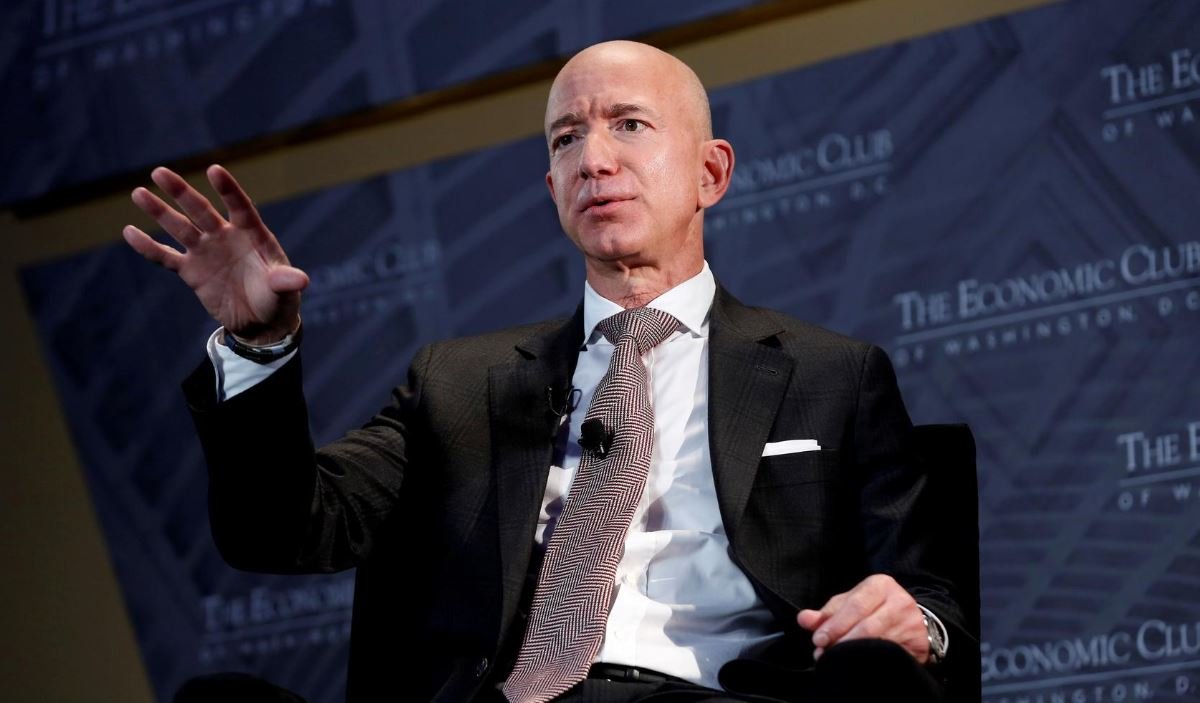 image Bezos, Musk top Forbes&#8217; record-setting billionaire list