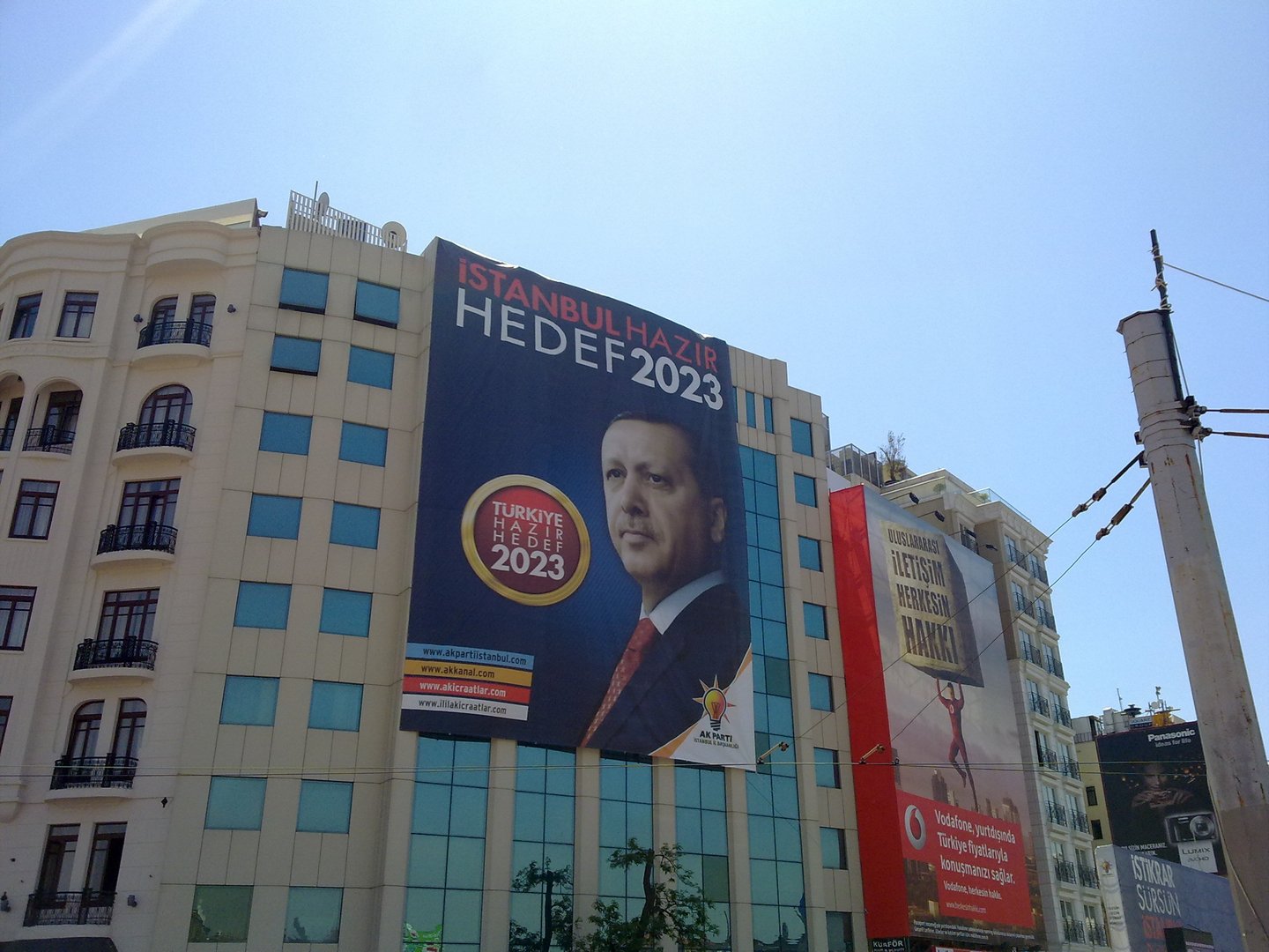image Turkey&#8217;s banks shy away from Erdogan&#8217;s &#8216;crazy&#8217; canal