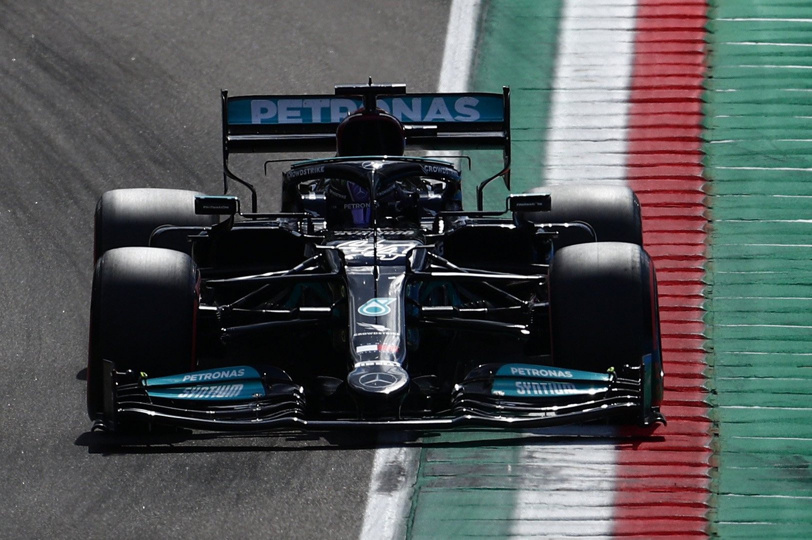 image Hamilton puts Mercedes in pole position at Imola Grand Prix