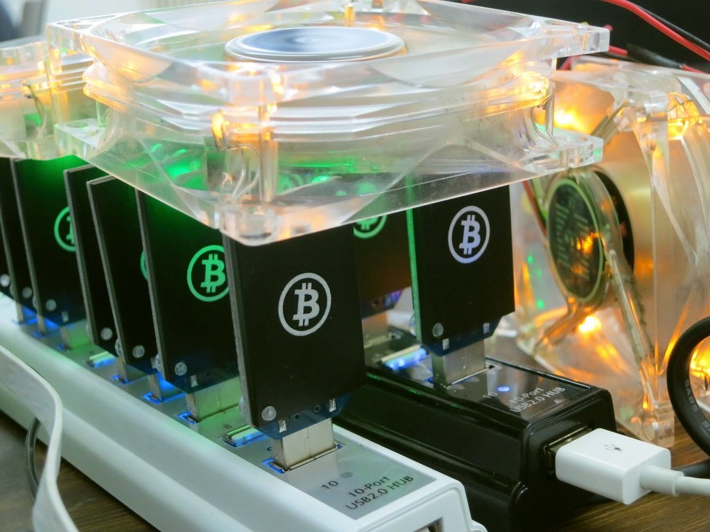 image Bitcoin above $60,000 again on talk of reduced supply