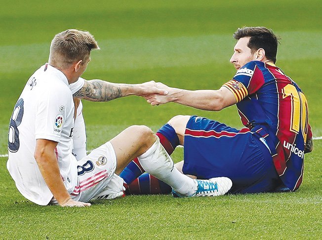 image Real host Barca in pivotal Clasico as title race hots up