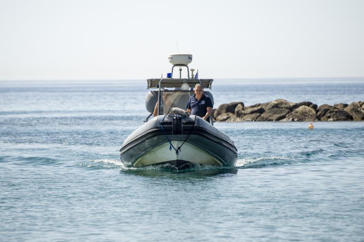 image Drunk man rescued after falling into the sea