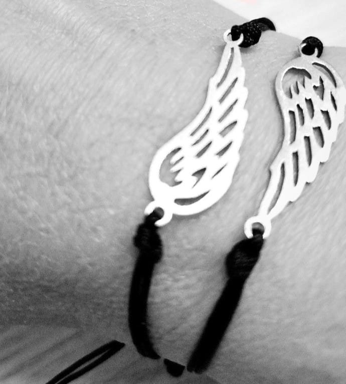 karaiskakio bracelet worn