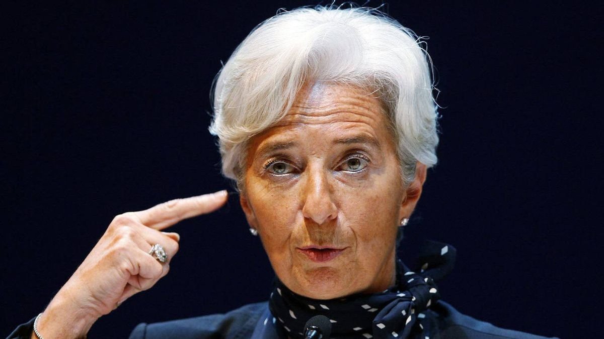 image Euro zone economy still &#8216;on crutches&#8217; &#8212; Lagarde