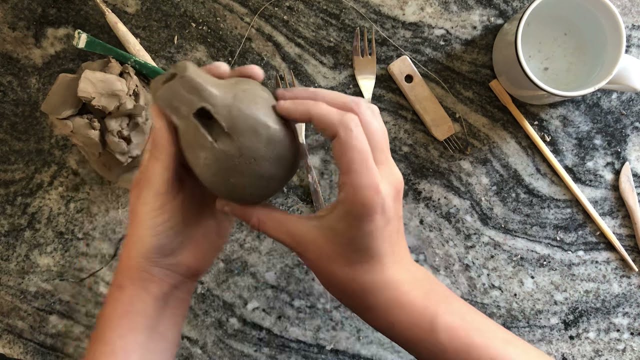 image Clay skills: how to create an &#8216;ocarina&#8217; at home
