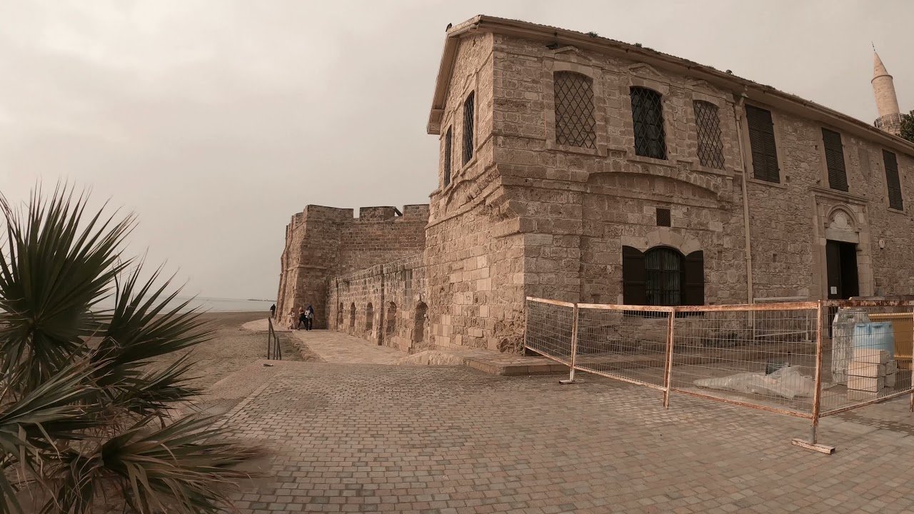 image Waiting to awaken: a ghost walk around Larnaca&#8217;s Phinikoudes