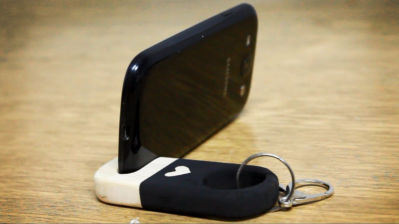 image How to make a DIY, hands-free stand for your smartphone