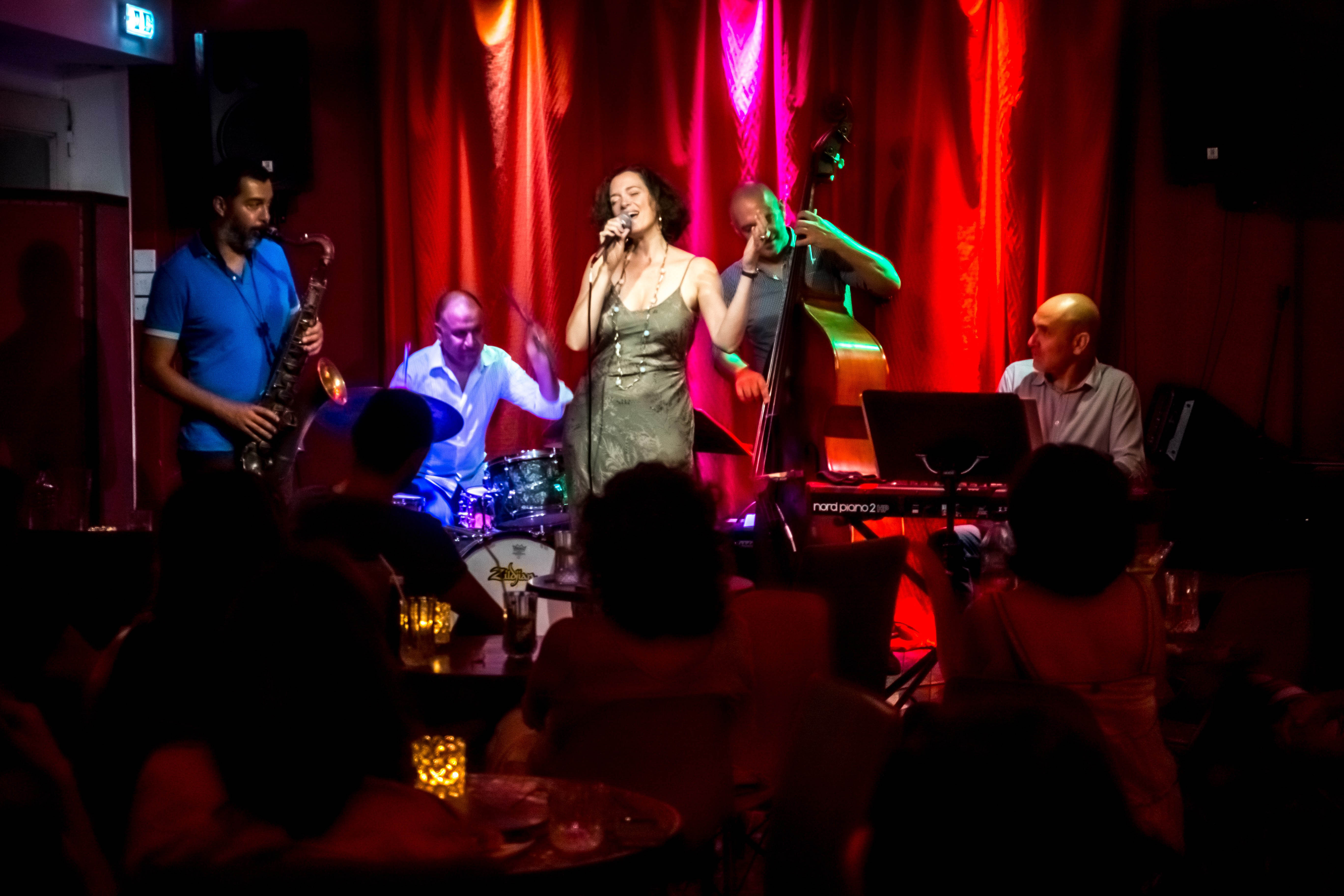 image A minute with Sarah Fenwick Jazz singer
