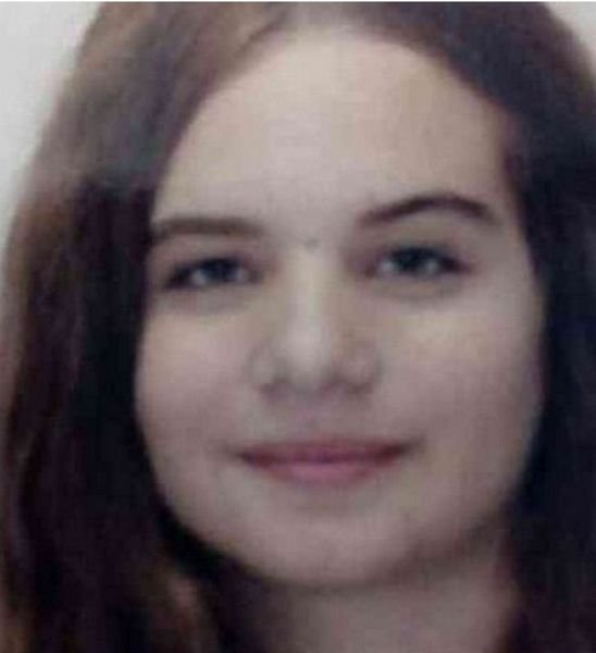 image Police seek missing teen