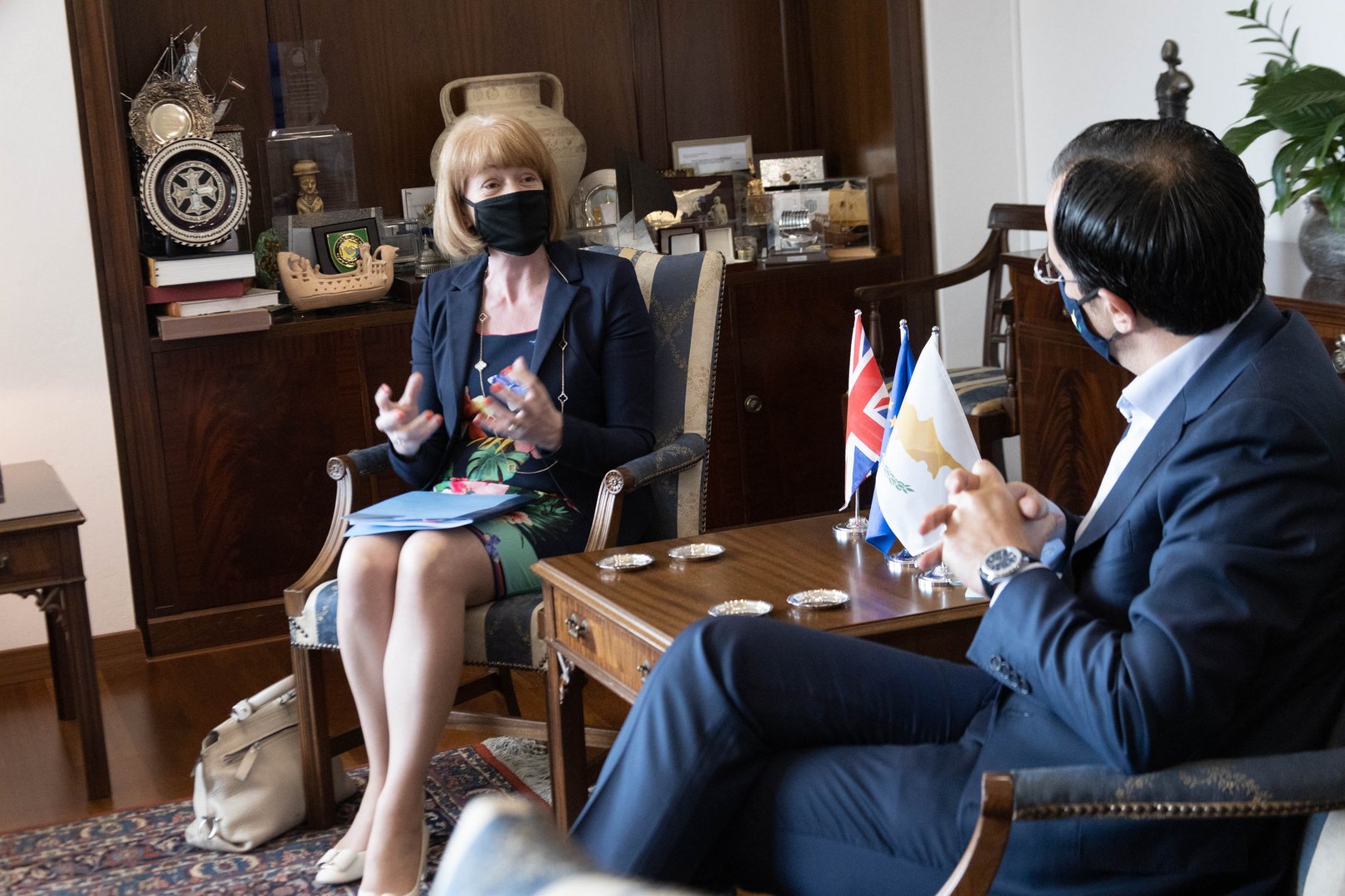 image Britain urges both sides to seize Geneva opportunities