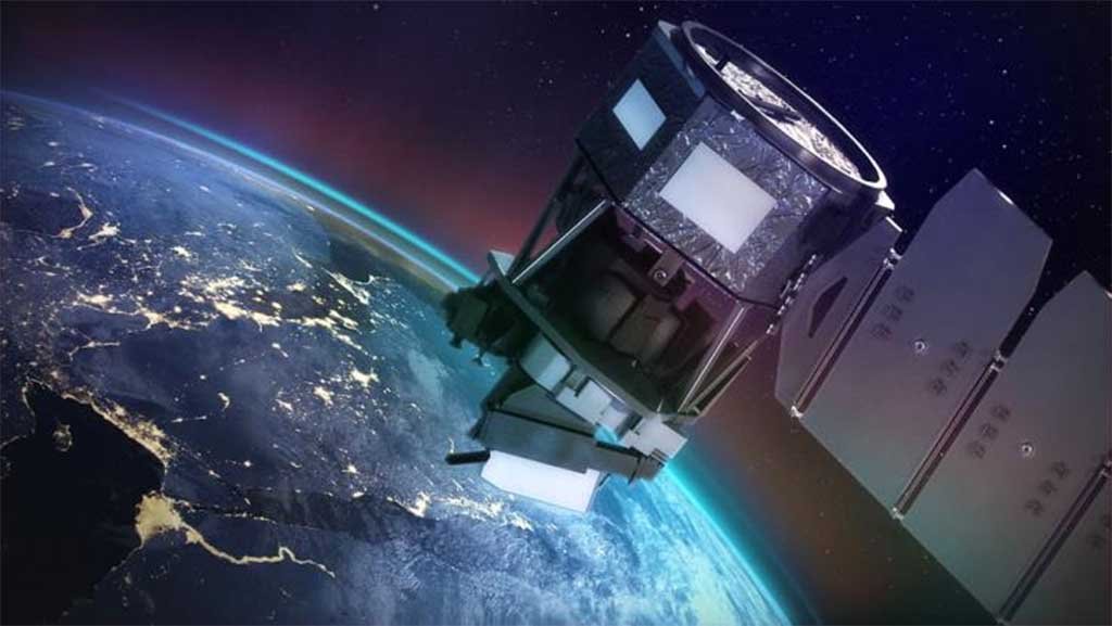 image UAE selects first Arab woman for astronaut training
