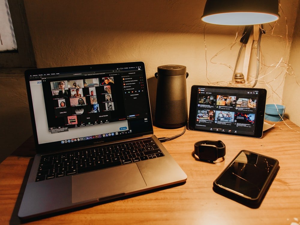 image Learning and teaching through Zoom: Tips for online classes