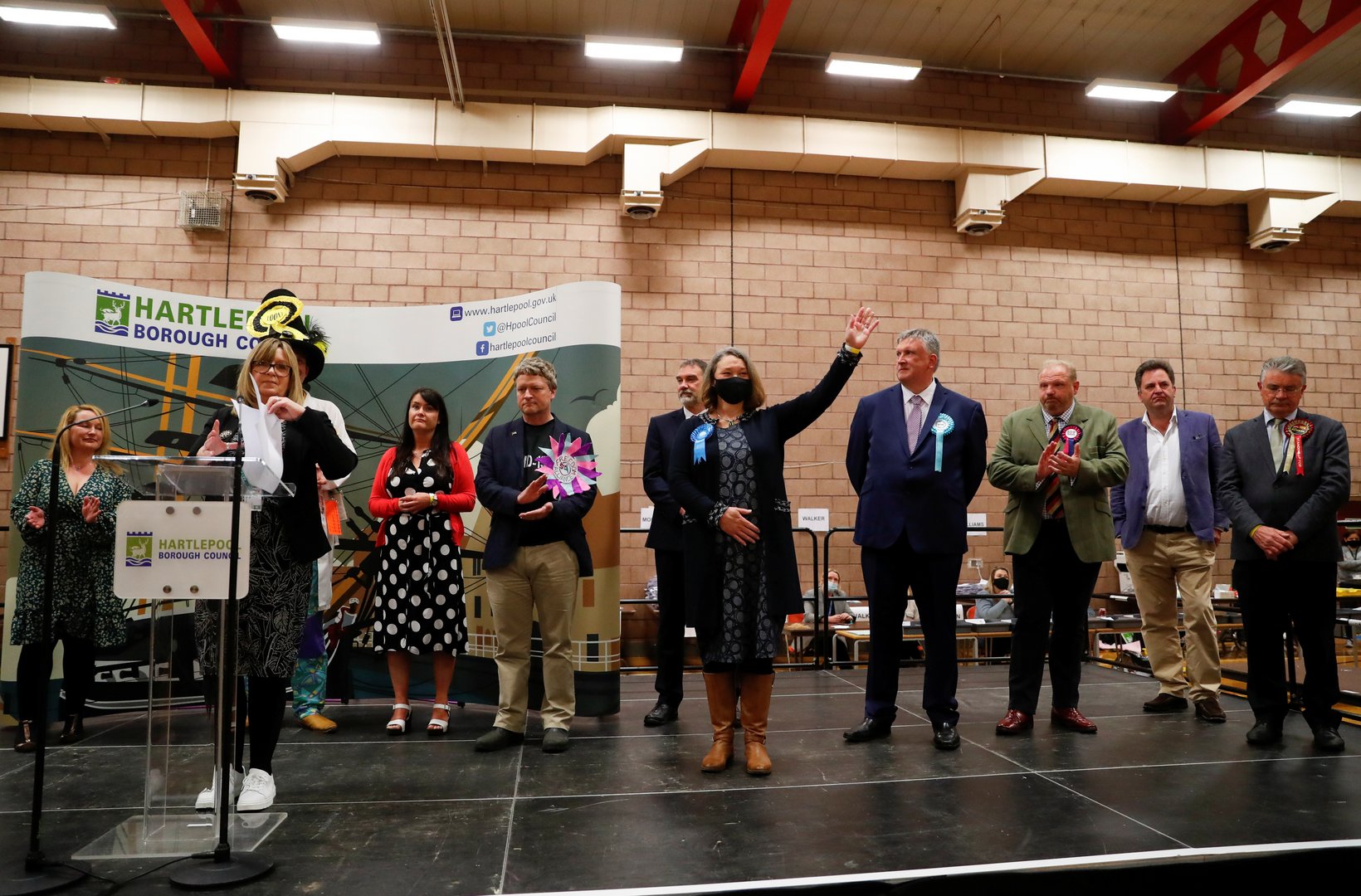 image PM Johnson&#8217;s party sweeps aside Labour in northern English town (Update 2)