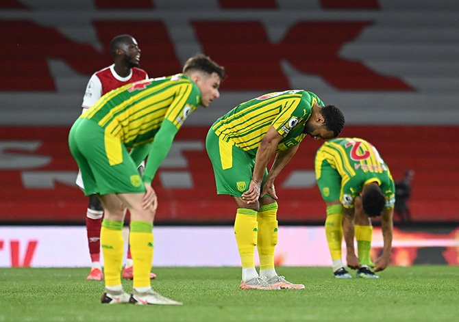 image West Brom relegated after defeat at Arsenal, Everton beat Hammers