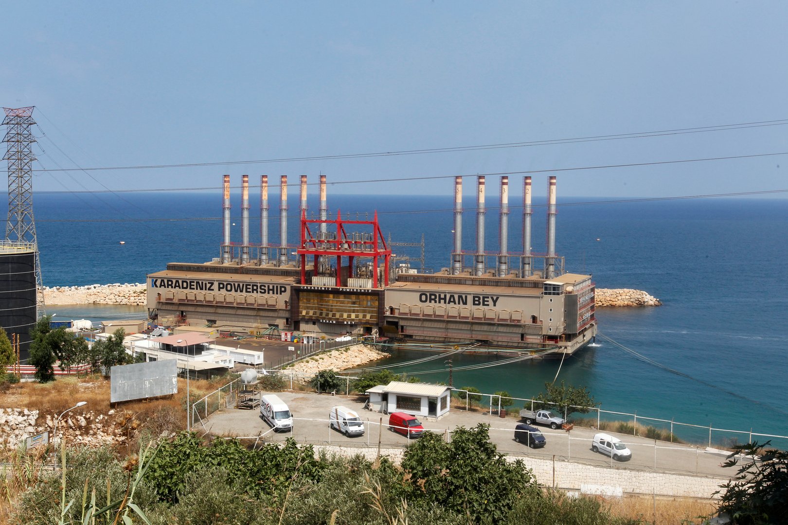 image Electricity company shuts down power to Lebanon