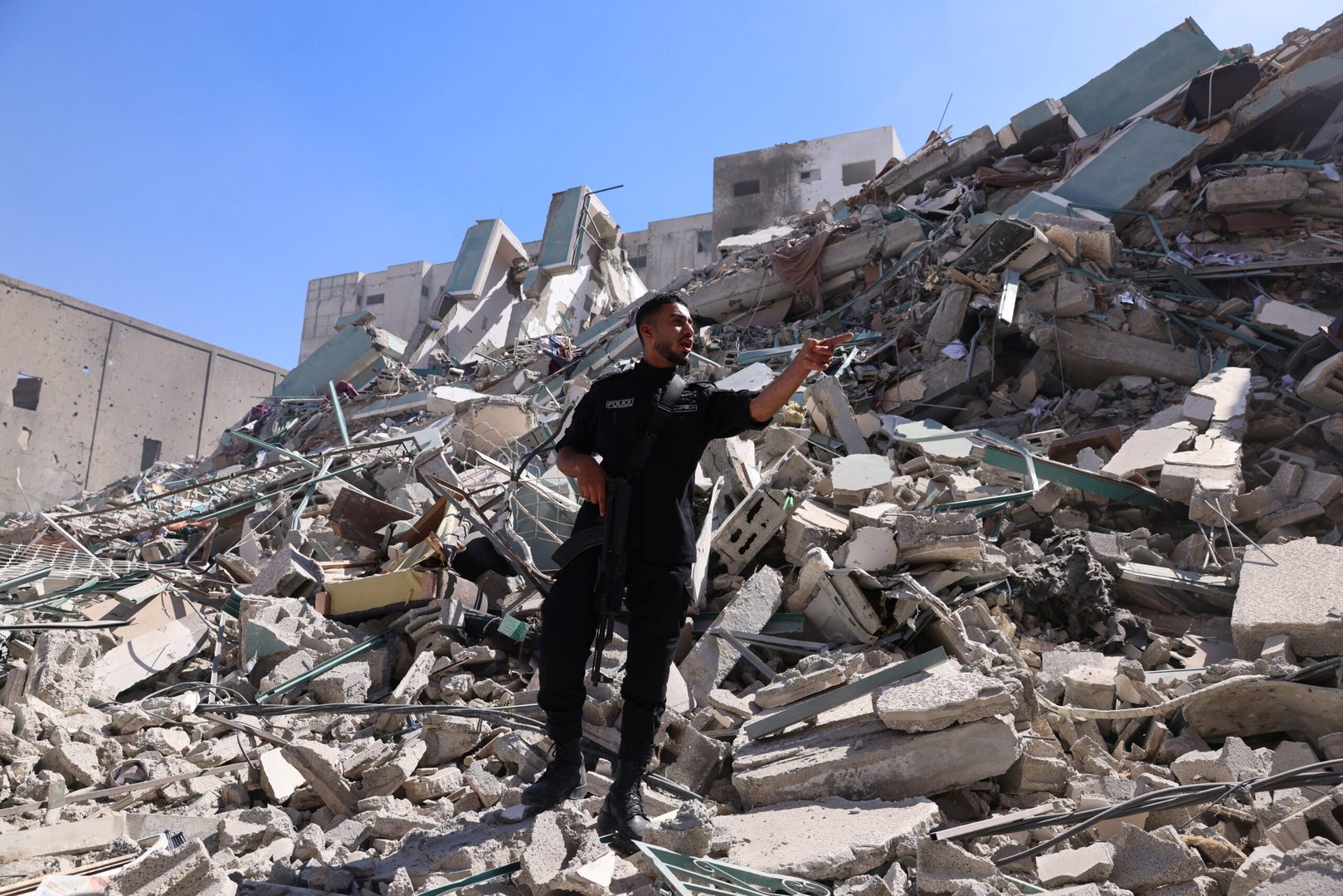 a tower housing ap, al jazeera offices collapses after israeli missile strikes in gaza city