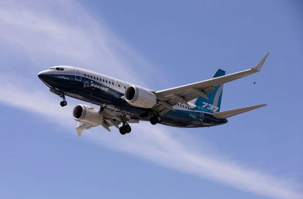 image Boeing wins FAA OK for 737 MAX electrical fix, notifies airlines