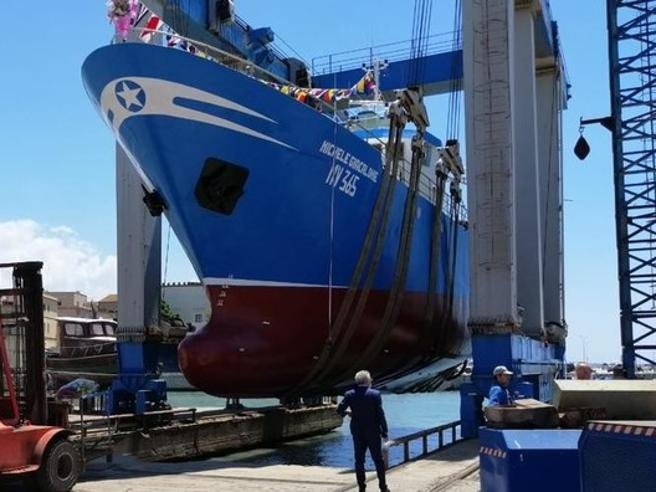 image Italian fishing boat reports attacks off Cyprus coast