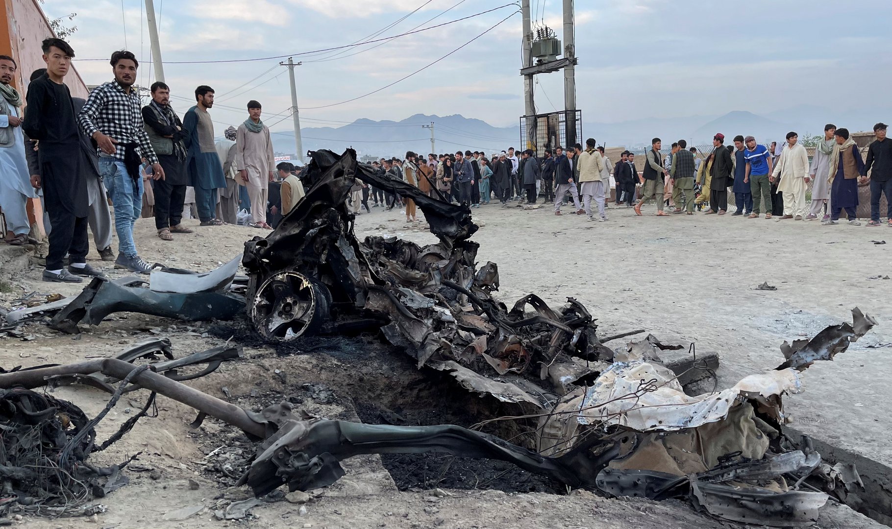 image Twelve killed in explosion at Kabul mosque during Friday prayers