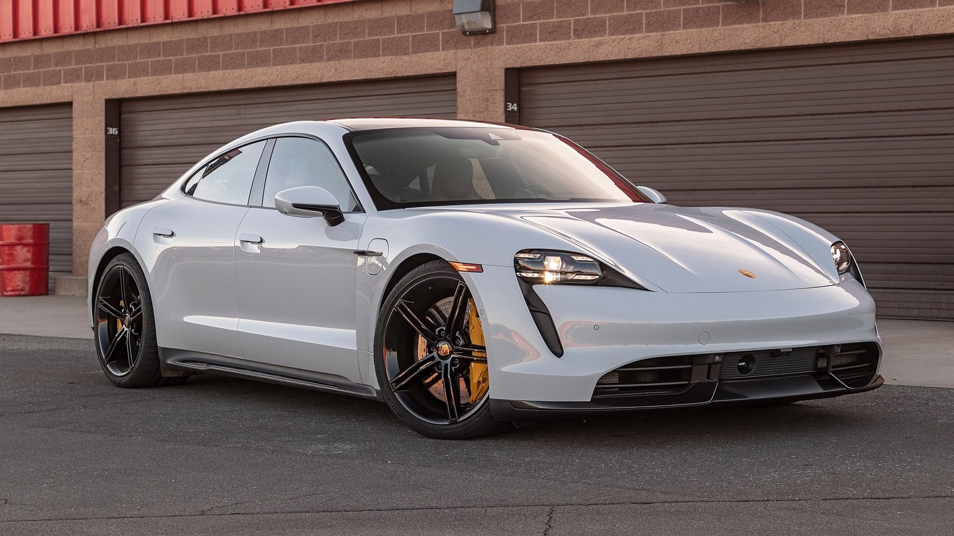 image Porsche, Piech families weigh direct stake in possible Porsche IPO