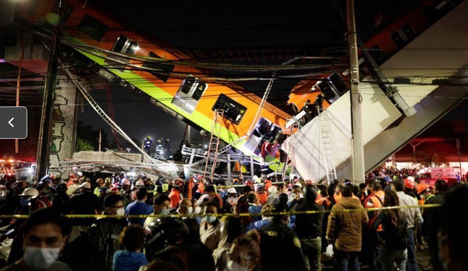 image Mexico City rail overpass collapses, killing 23 and injuring 65 (with video of crash)
