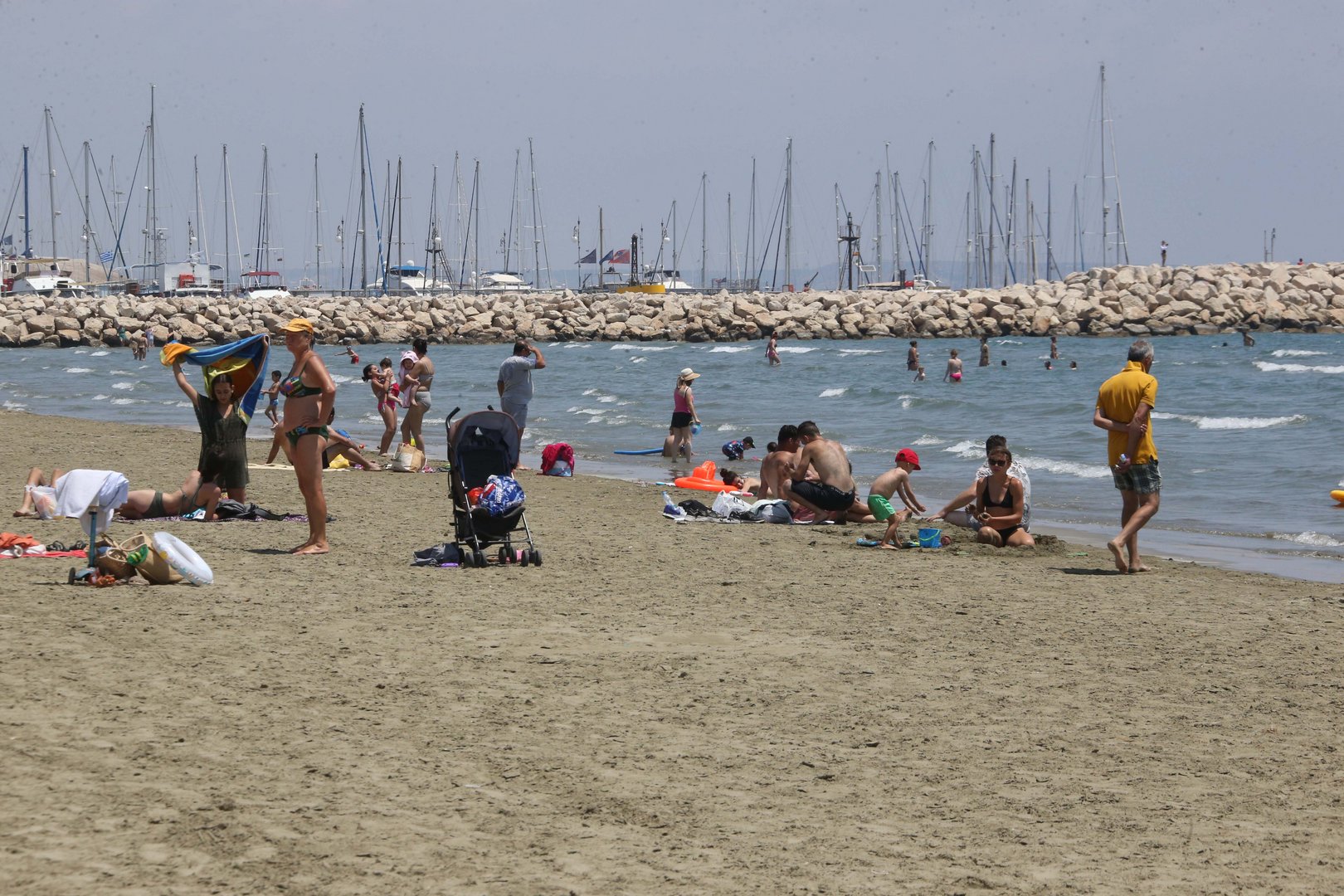 image Temperatures expected to soar back to around 38C