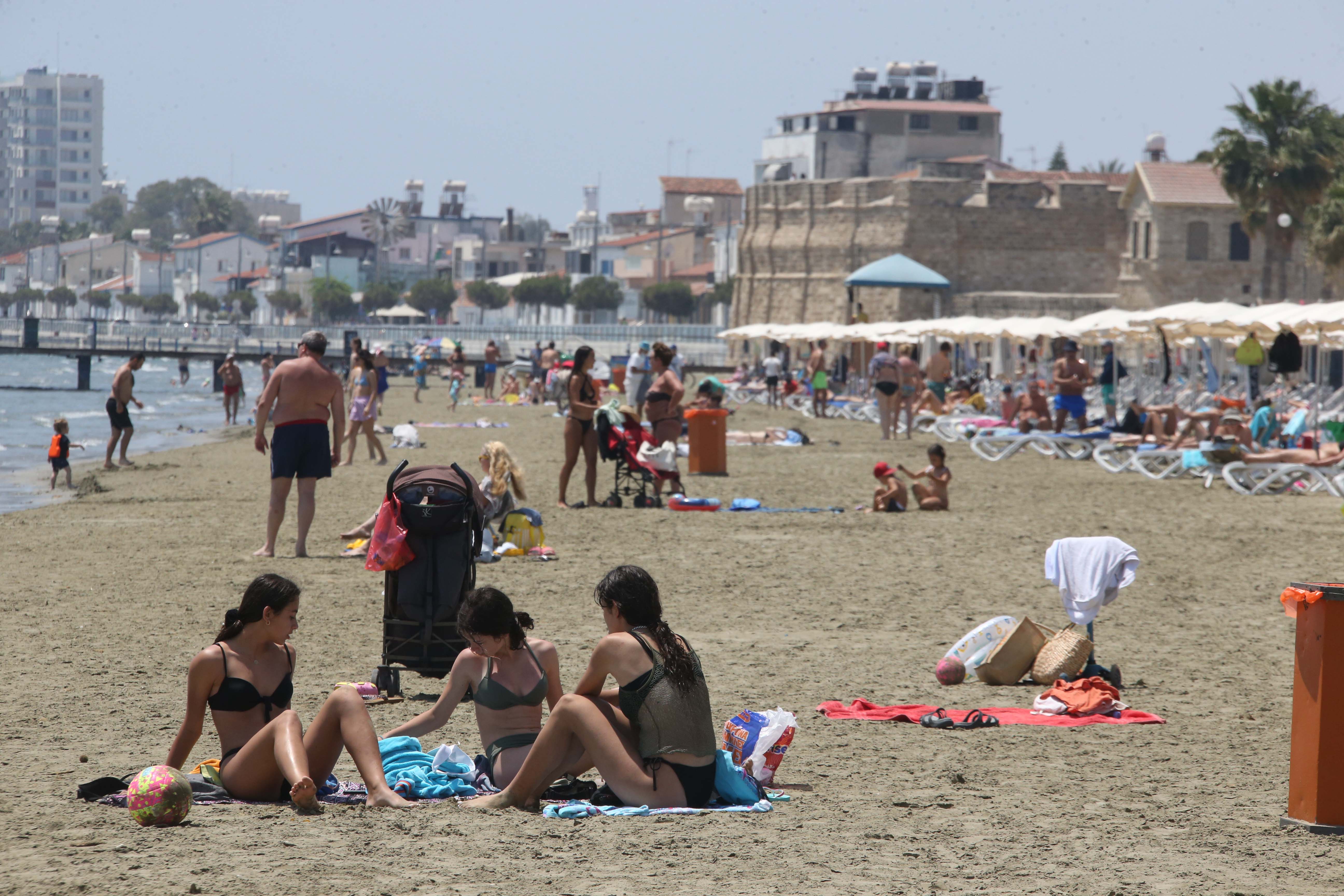 image Coronavirus: State subsidised holidays for the vaccinated and recently recovered