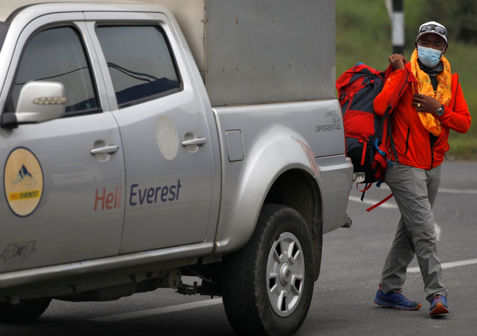 image Sherpa says mountain goddess warned him from 26th Everest ascent