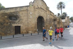 feature running2