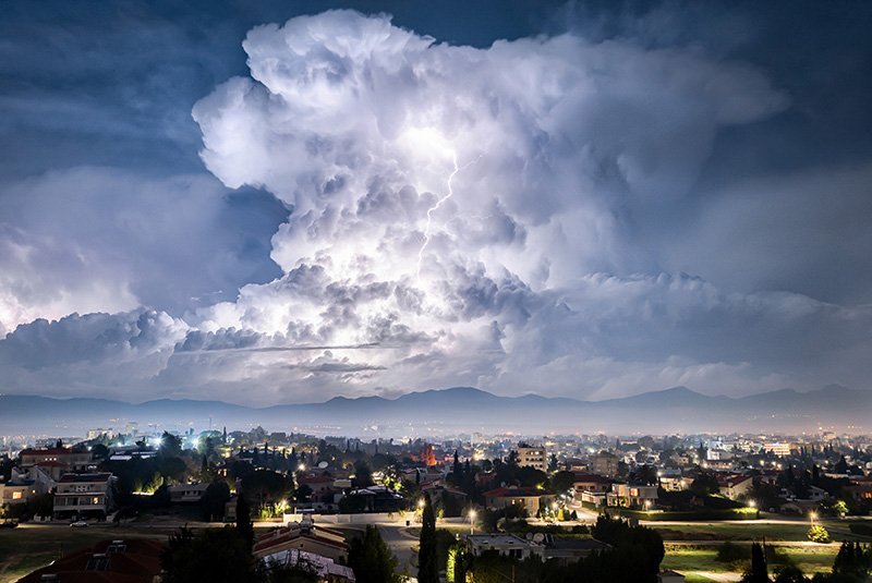 image Yellow weather alert for thunderstorms on Wednesday
