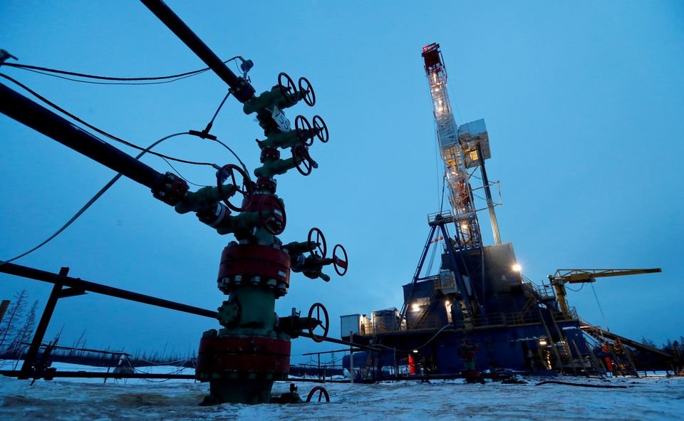 image Oil prices up over $1 amid potential Iran talks hitch