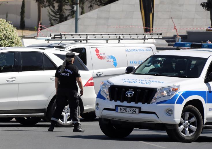 image Police seize duty-free tobacco, laughing gas