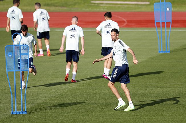 image Spain squad to be vaccinated after Busquets tests positive