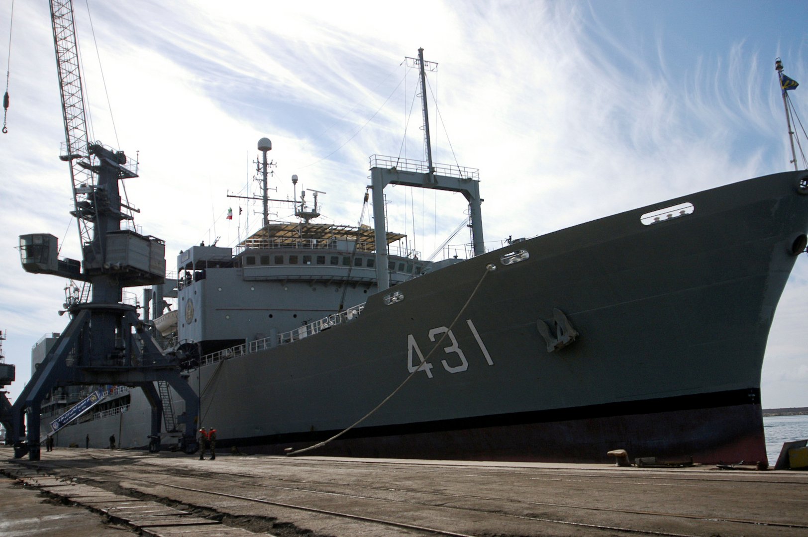 image Iran&#8217;s biggest navy ship sinks after fire in Gulf of Oman