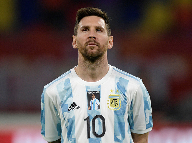 image Messi free-kick not enough as Argentina held to draw by Chile
