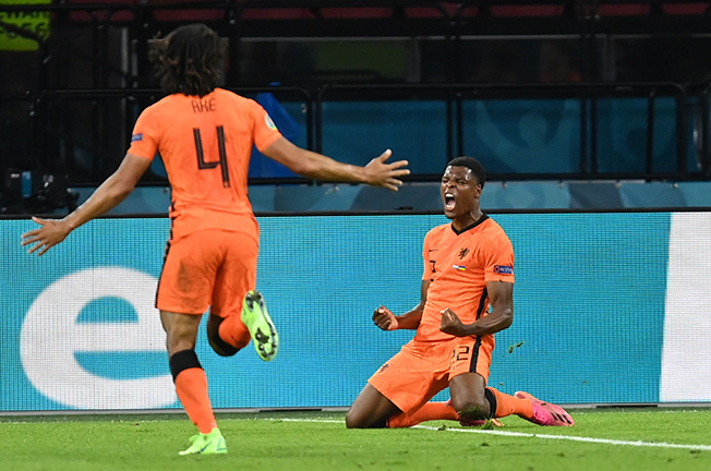image Netherlands edge out Ukraine in five-goal thriller