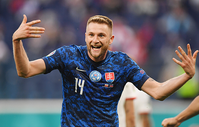image Skriniar lifts Slovakia to win over 10-man Poland