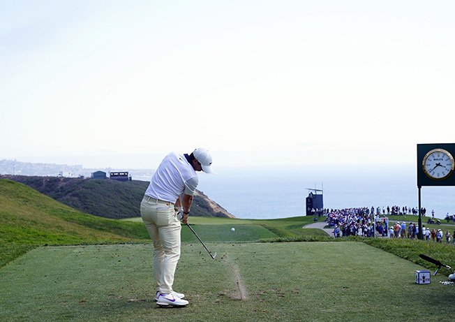 image Darkness stops play at US Open
