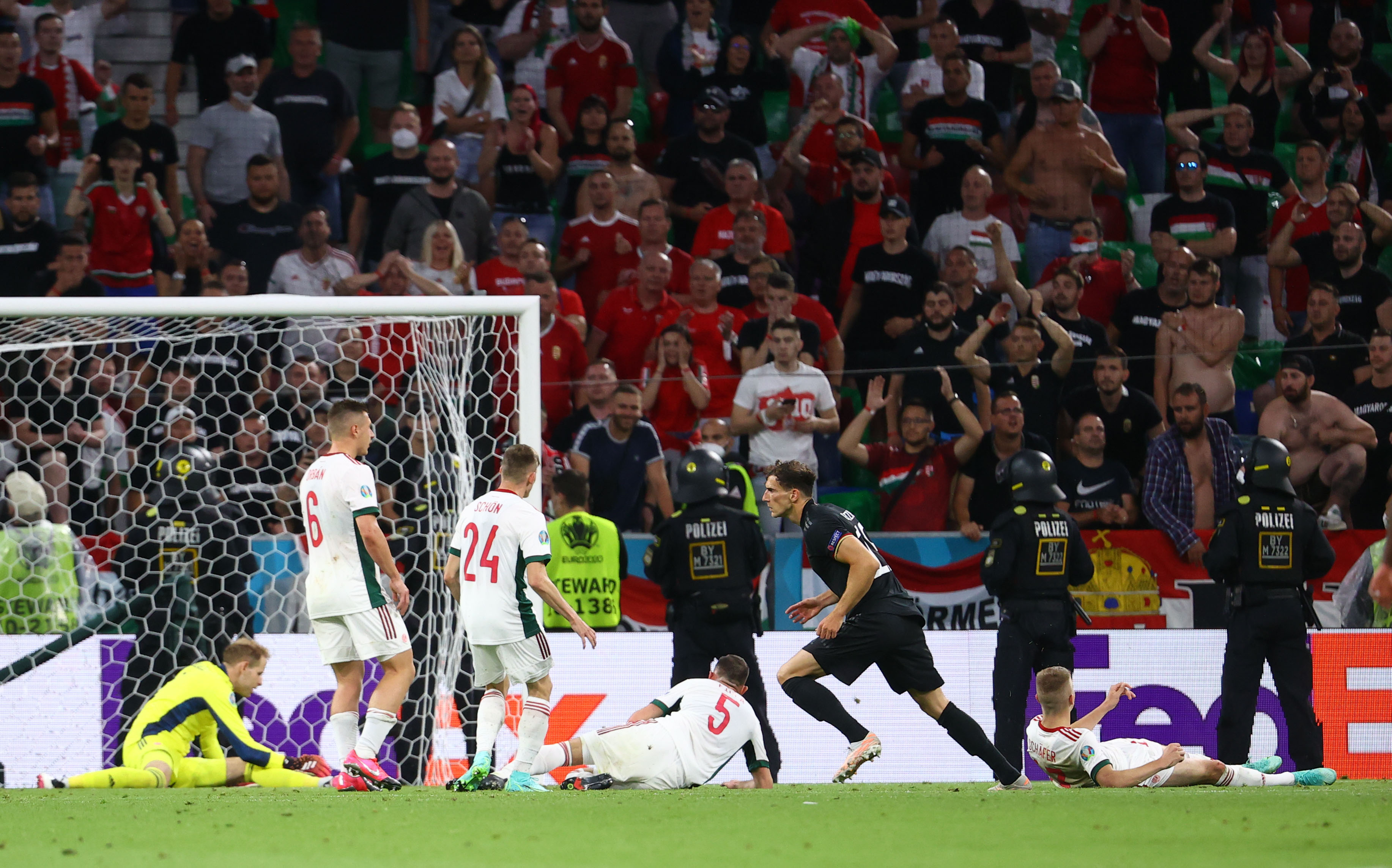 image A record-breaking night as Germany set up England clash